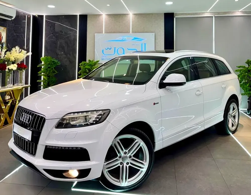 AMAZING WHITE AUDI Q7  S_LINE V6 ||  FULL OPINION || GCC || 7 SEATS || ACCIDENT FREE - Image 9
