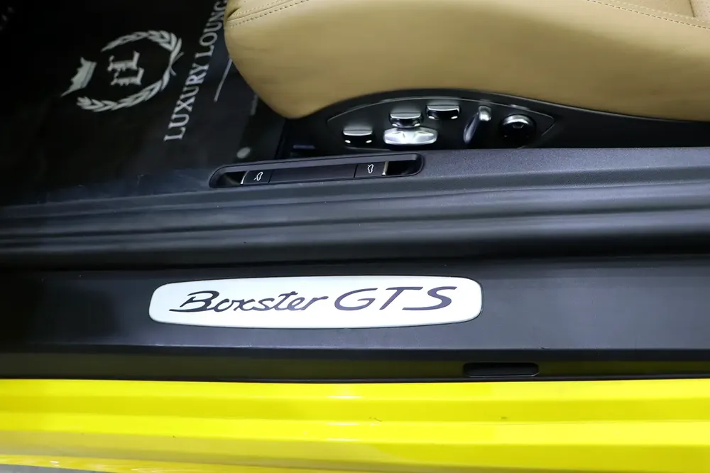 2022 Porsche 718 Spyder Boxster GTS (Korean Specs) - Image 17