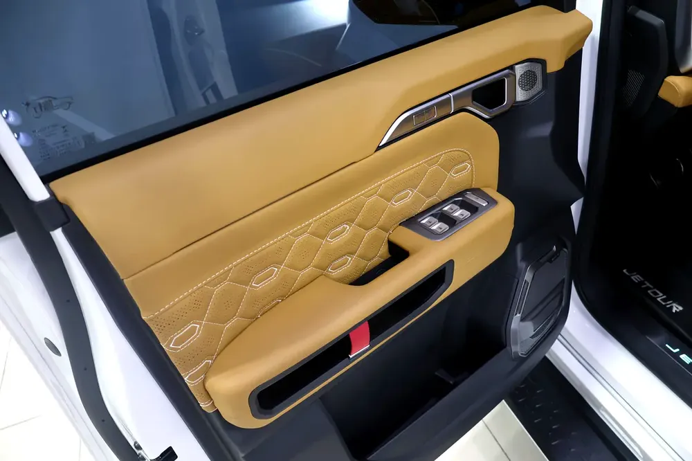 2025!! Jetour T2 Pro+ || Defender Body Kit || Under Warranty tell 2030 || star roof || Interior Tan - Image 11