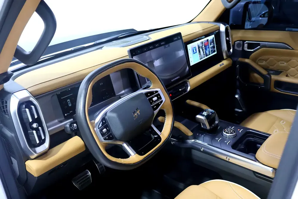 2025!! Jetour T2 Pro+ || Defender Body Kit || Under Warranty tell 2030 || star roof || Interior Tan - Image 5