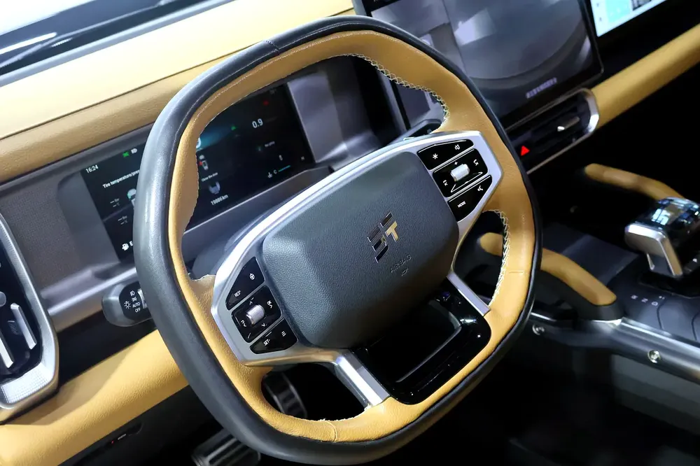 2025!! Jetour T2 Pro+ || Defender Body Kit || Under Warranty tell 2030 || star roof || Interior Tan - Image 7