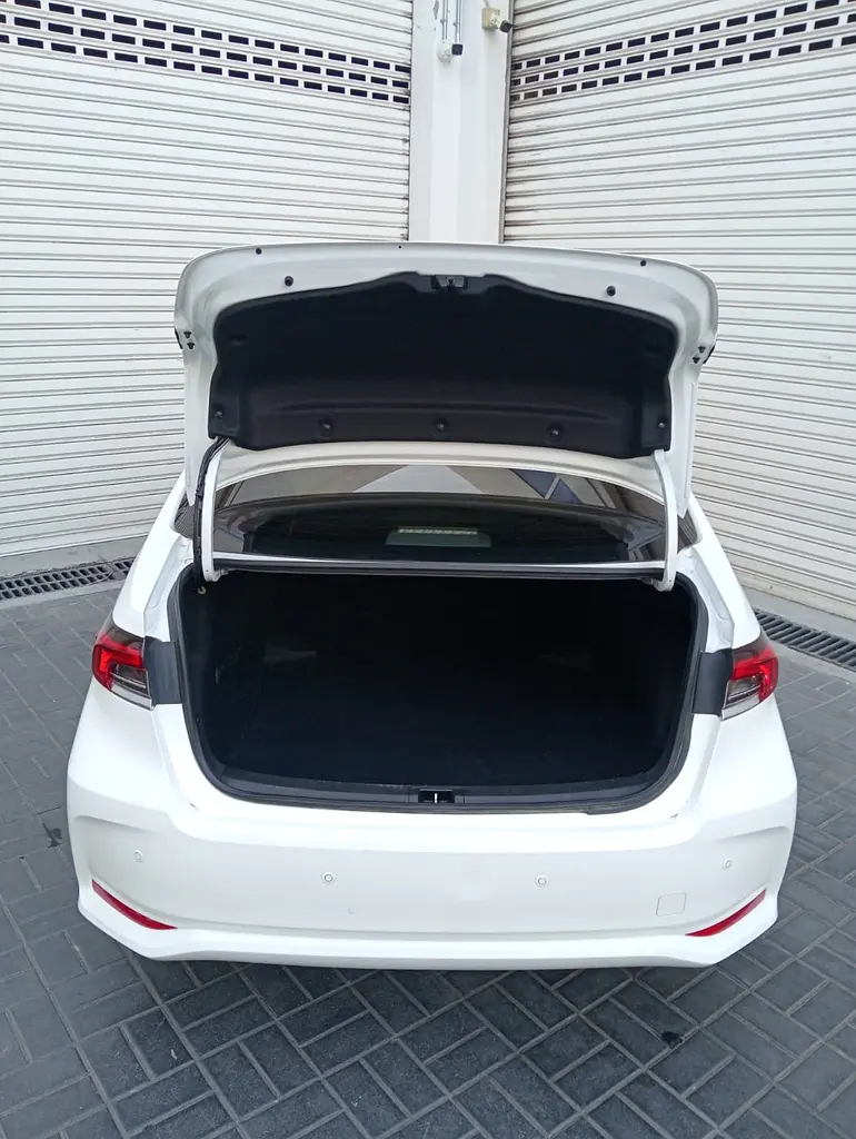 2023 Toyota Corolla XLI - GCC Specs - Like New - Image 10