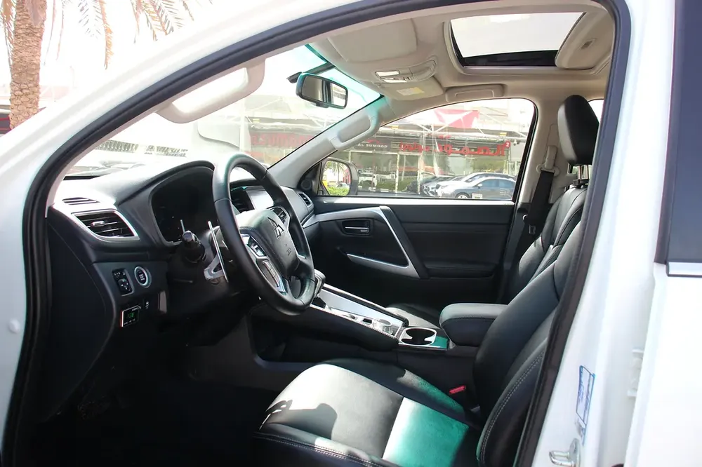 2023 Mitsubishi Montero Sport GLS 4WD Top Line | GCC! Bank loan can be arranged! - Image 11