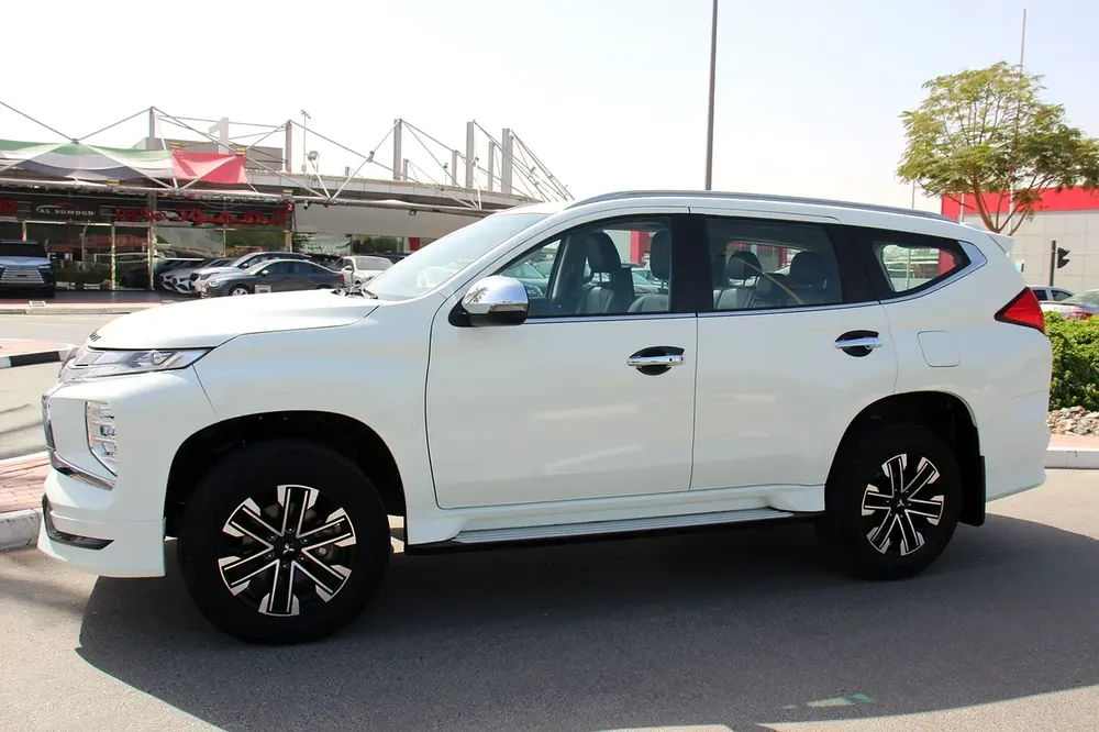 2023 Mitsubishi Montero Sport GLS 4WD Top Line | GCC! Bank loan can be arranged! - Image 8