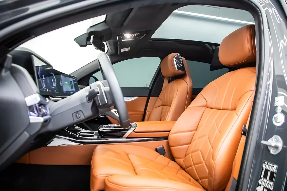 2023 | BMW 740i | SPORT | GCC | WARRANTY AND SERVICE CONTRACT | EXCELENT CONDITION | - Image 16