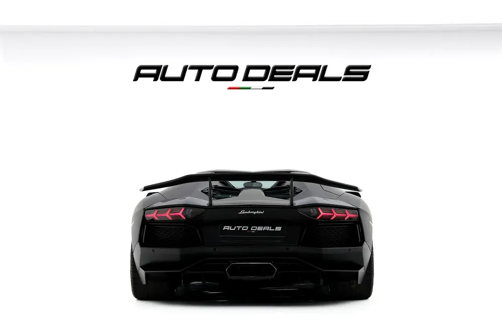 2014 Lamborghini Aventador LP 700-4 Roadster | GCC | Low Mileage | Iconic V12 | Fully Loaded - Image 4