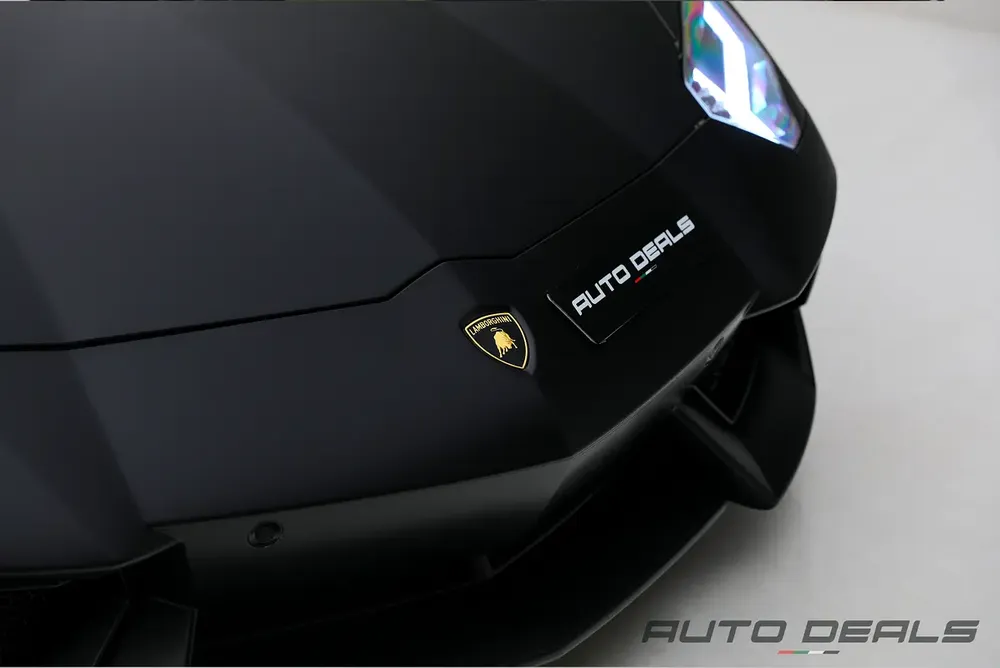 2014 Lamborghini Aventador LP 700-4 Roadster | GCC | Low Mileage | Iconic V12 | Fully Loaded - Image 9
