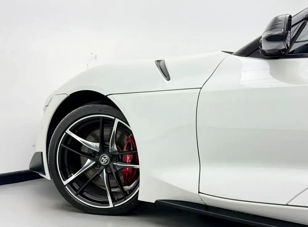 2021 Toyota Supra GR, Warranty, Full Toyota Service History, Very Low Km, Carbon Fiber Interior, GCC - Image 7