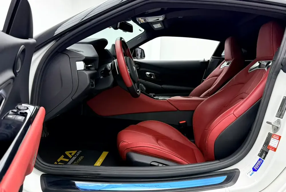 2021 Toyota Supra GR, Warranty, Full Toyota Service History, Very Low Km, Carbon Fiber Interior, GCC - Image 9
