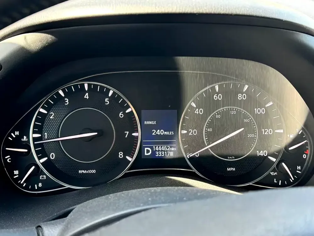 2019 Nissan Armada SE - American Specs - GCC Car - Image 10