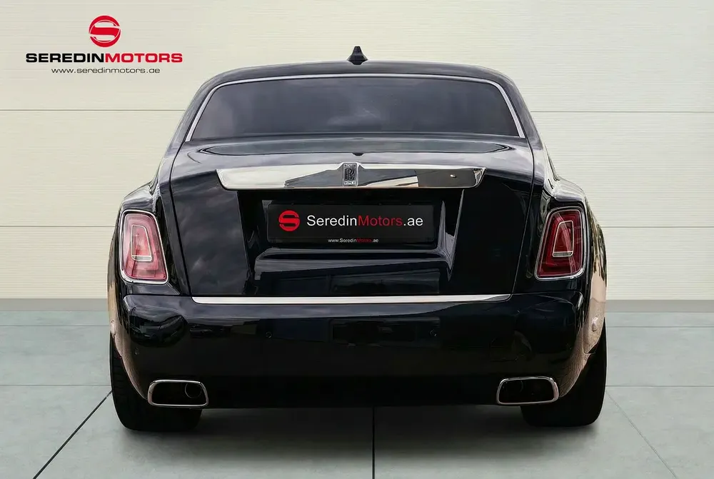 Rolls Royce Phantom Extended - Image 4