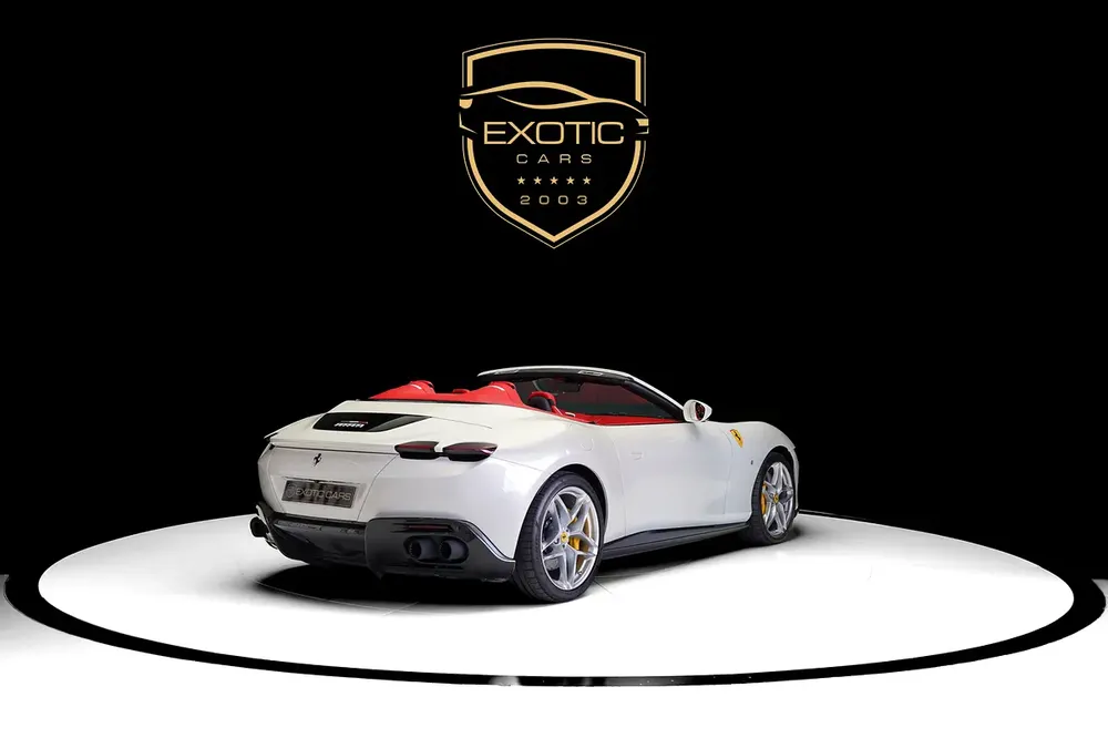 SERVICE TILL JULY 2032 | CARBON EXTERIOR | ROMA SPIDER - Image 4