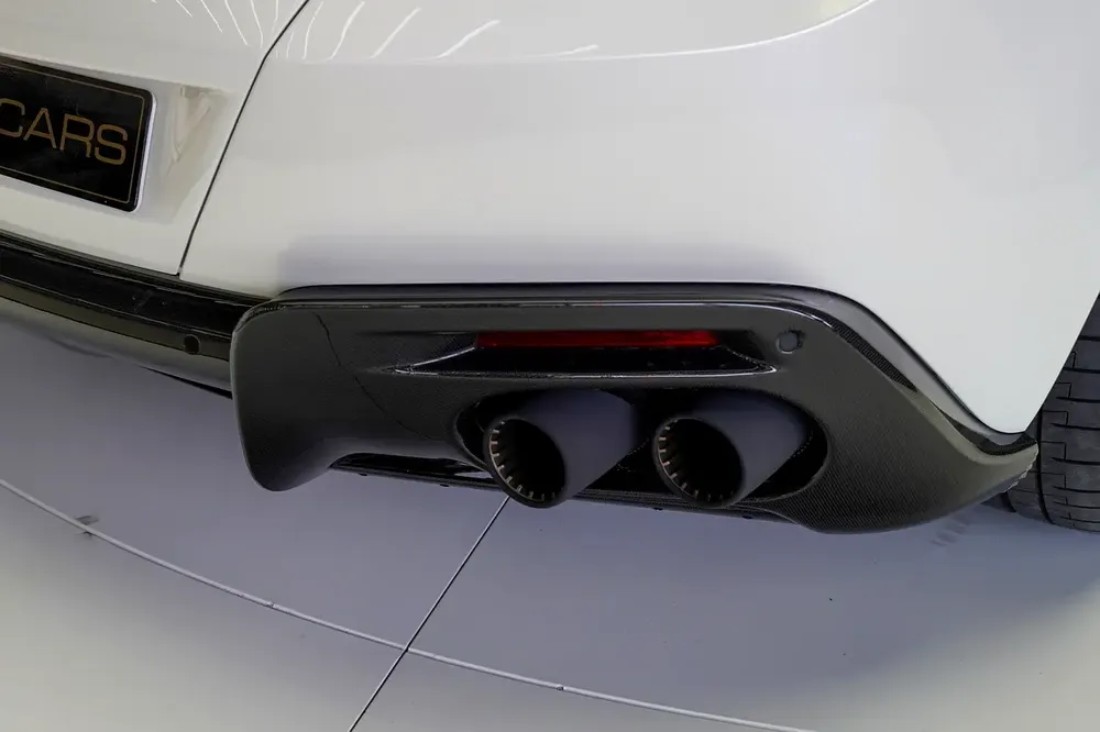 SERVICE TILL JULY 2032 | CARBON EXTERIOR | ROMA SPIDER - Image 6