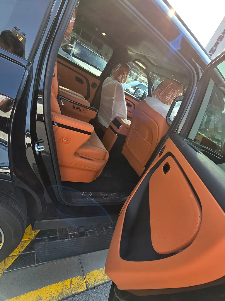 ROX Adamas 6 seater VIP（Adamas Edition） - Image 11