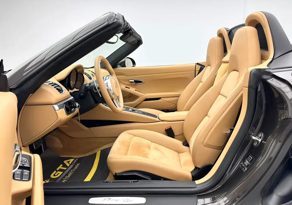 2013 Porsche Boxster Cabriolet, Super Clean, Excellent Condition - Image 13