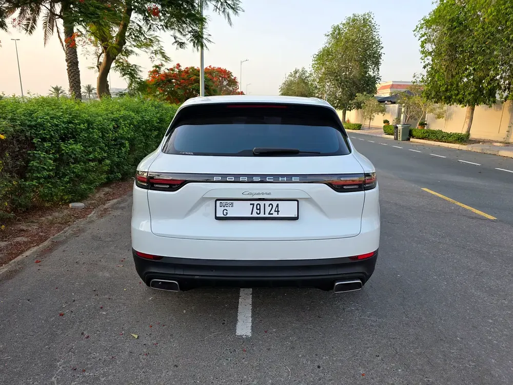 Porsche Cayenne Platinum Edition 2019 | GCC Specs | Low Mileage - Image 6