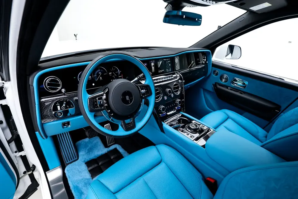 2026 ROLLS ROYCE CULLINAN |BLACK BADGE | GCC | CLOUD DESIGN INTERIOR | FULL OPTION - Image 11