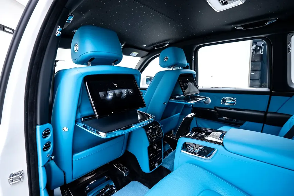 2026 ROLLS ROYCE CULLINAN |BLACK BADGE | GCC | CLOUD DESIGN INTERIOR | FULL OPTION - Image 15