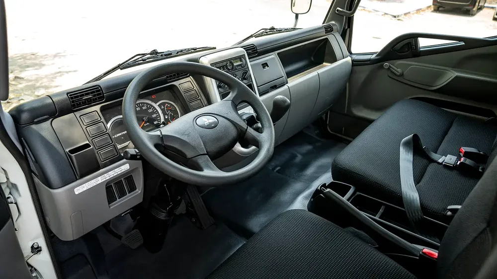Mitsubishi Canter 2026 - European Specs - Brand New! - Image 11