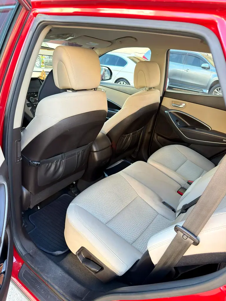 2015 Hyundai Santa Fe SE | GCC Specs | Well Maintained - Image 10