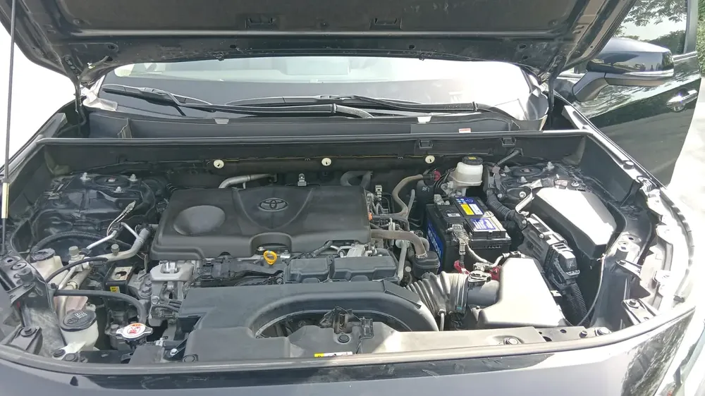 Toyota Rav 4 Fully Loaded Adventure 2020 GCC Specs Lady Driven - Image 19