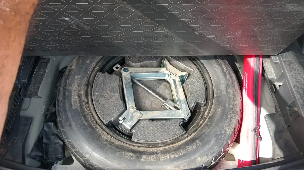 Toyota Rav 4 Fully Loaded Adventure 2020 GCC Specs Lady Driven - Image 20