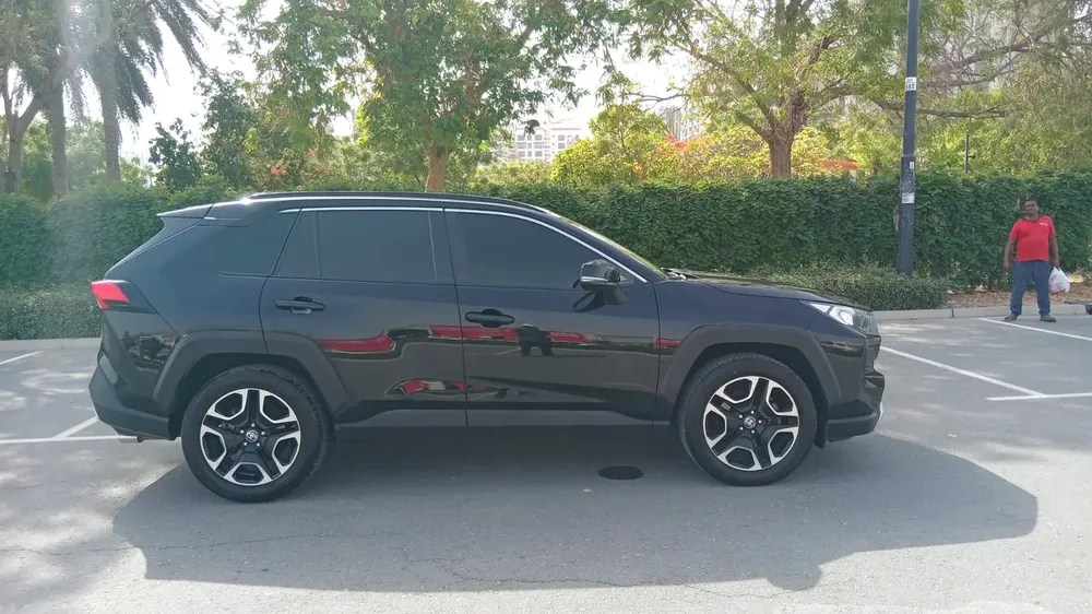 Toyota Rav 4 Fully Loaded Adventure 2020 GCC Specs Lady Driven - Image 4