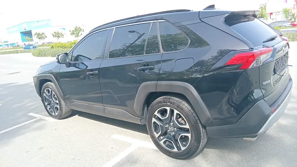 Toyota Rav 4 Fully Loaded Adventure 2020 GCC Specs Lady Driven - Image 7