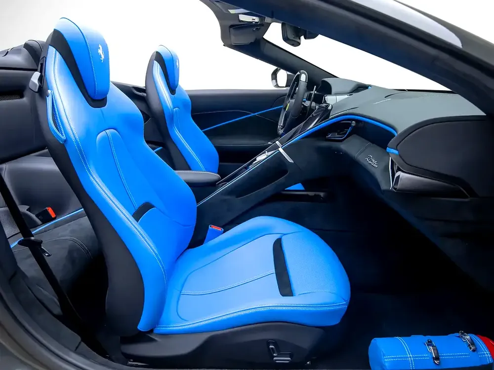 2026 | Ferrari | Roma | Spider | GCC Spec | With Warranty and Service Contract - Image 11