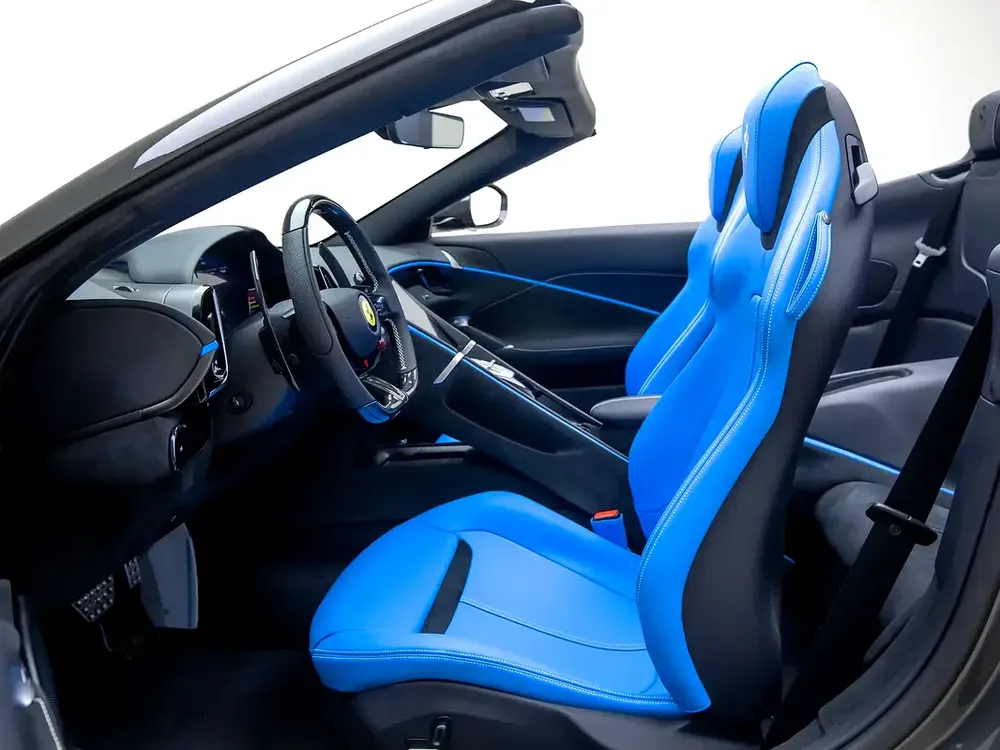 2026 | Ferrari | Roma | Spider | GCC Spec | With Warranty and Service Contract - Image 9