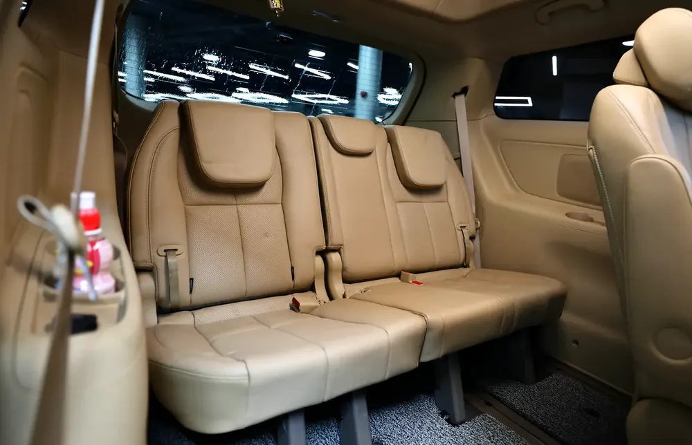 Kia Carnival | 7 Seater | AED 1,500 monthly | Registration Ref#S562498 - Image 9