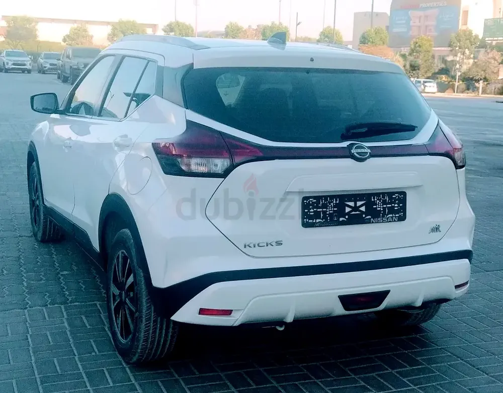 Nissan Kicks SV 2023 GCC Specs - Image 5