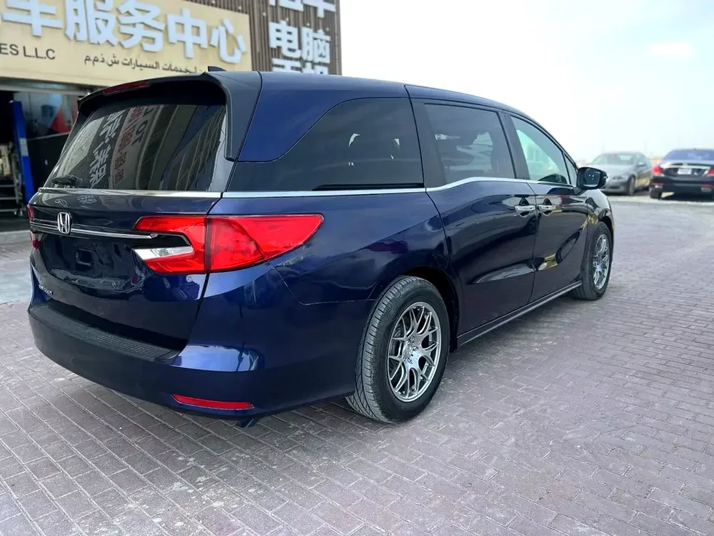 Honda Odyssey EX-L 2022, American Specs, Excellent Condition - Image 4