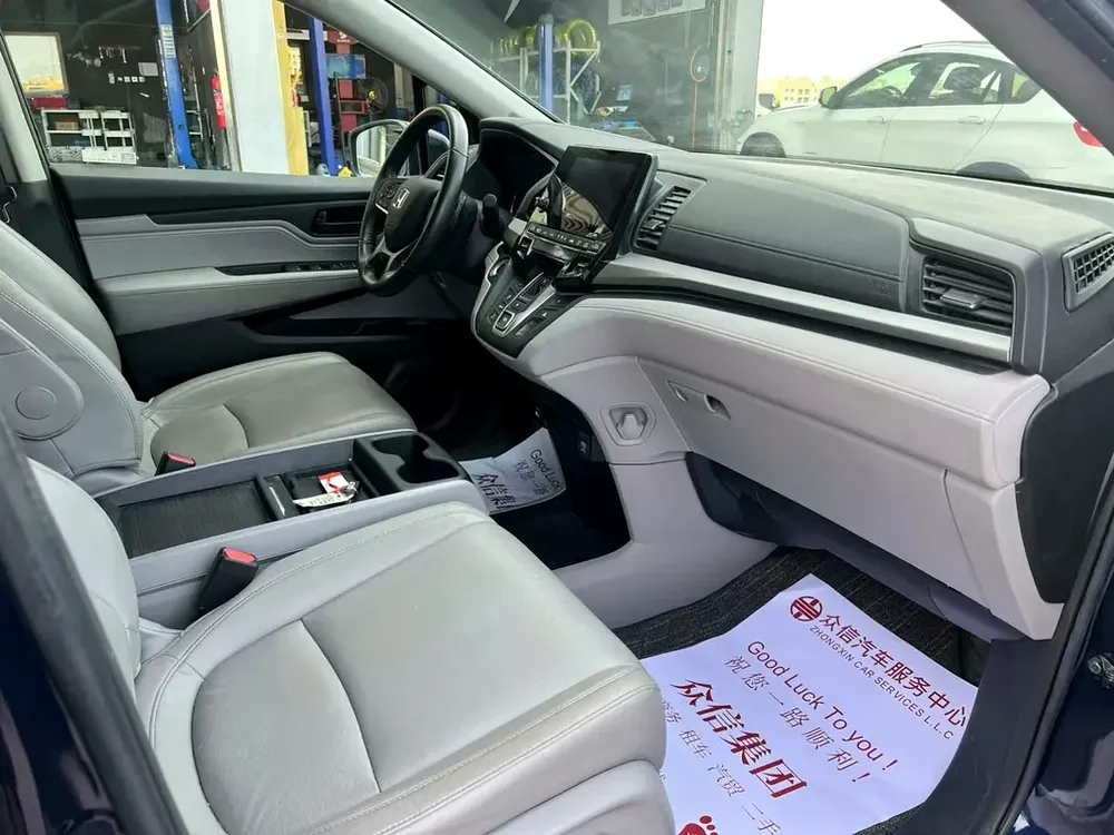 Honda Odyssey EX-L 2022, American Specs, Excellent Condition - Image 9