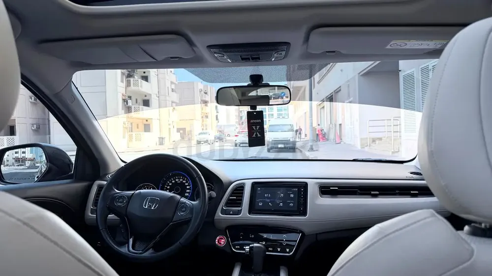 Honda HR-V EX 2021 | Single Owner | No Accidents | Full Options | Low KM - Image 8
