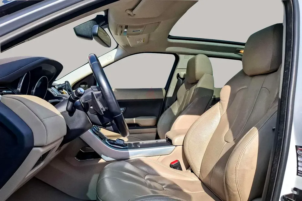 AED 3084/month | 2015 Land Rover Range Rover Evoque  | GCC Specs | Ref#422281 - Image 11