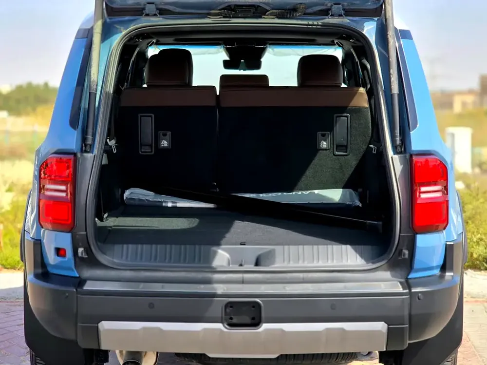 Toyota Prado Adventure 2024, GCC Specs - Brand New! - Image 18
