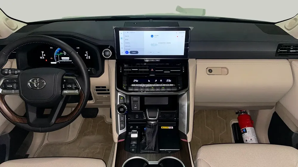 AED 4,331/month | Manufacturer Warranty | Service History | 30 Day Return | TOYOTA LAND CRUISER 2025 - Image 7