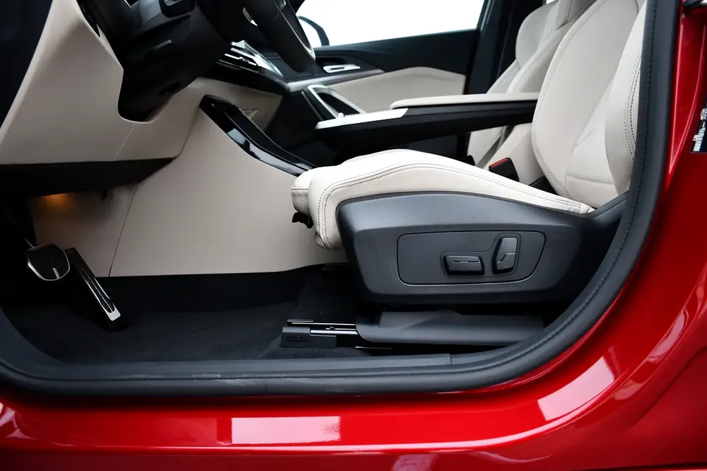 BMW X2 M KIT  S DRIVE 18I  2025 MODEL 2 YEARS  WARRANTY - Image 12