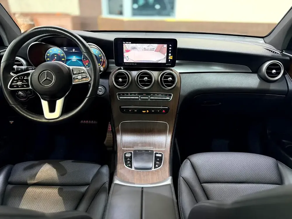 1,675 AED Monthly II Mercedes GLCC300 2022  II 0% Down Payment  II Still Under Warranty to 2027 - Image 10