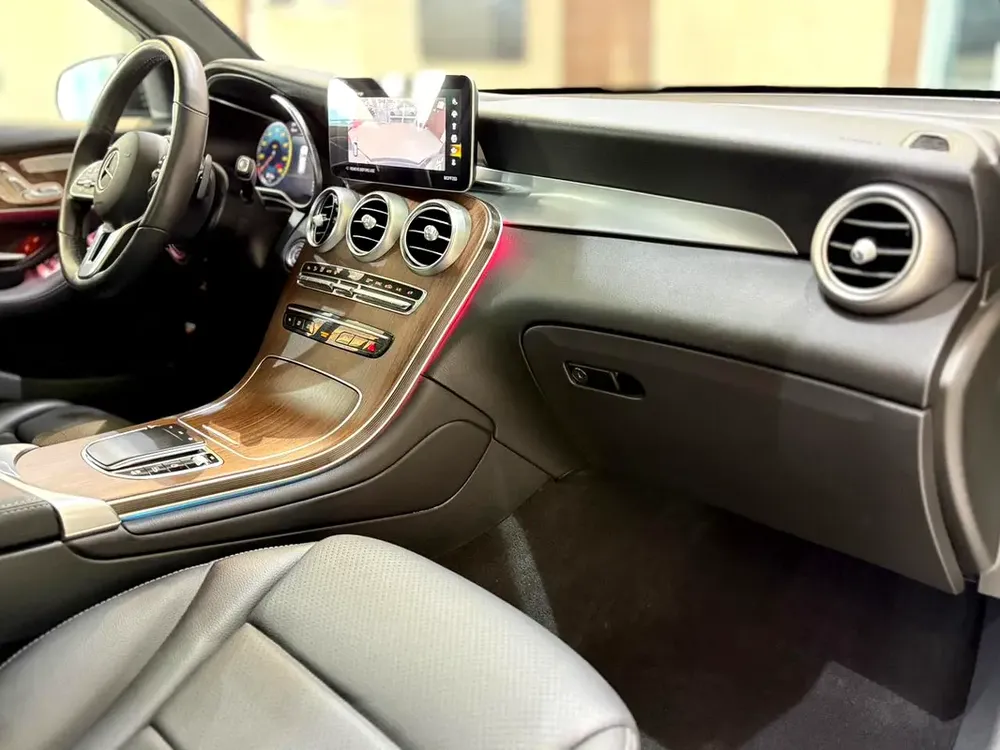 1,675 AED Monthly II Mercedes GLCC300 2022  II 0% Down Payment  II Still Under Warranty to 2027 - Image 11