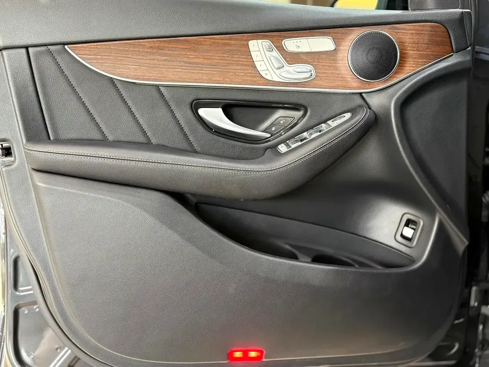 1,675 AED Monthly II Mercedes GLCC300 2022  II 0% Down Payment  II Still Under Warranty to 2027 - Image 17