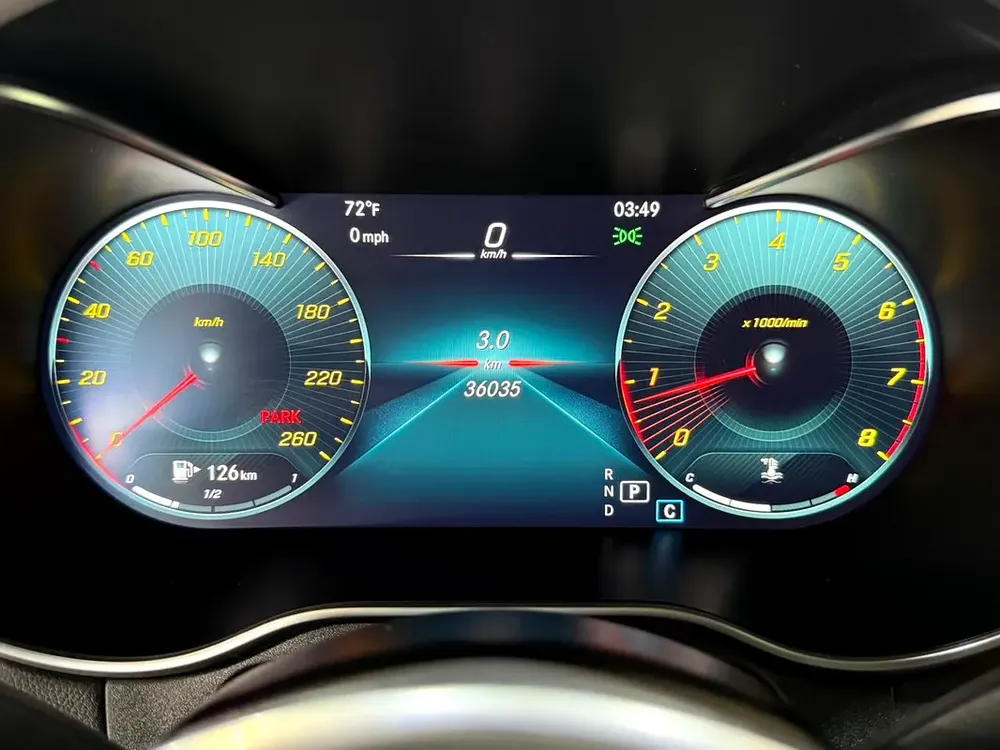 1,675 AED Monthly II Mercedes GLCC300 2022  II 0% Down Payment  II Still Under Warranty to 2027 - Image 18