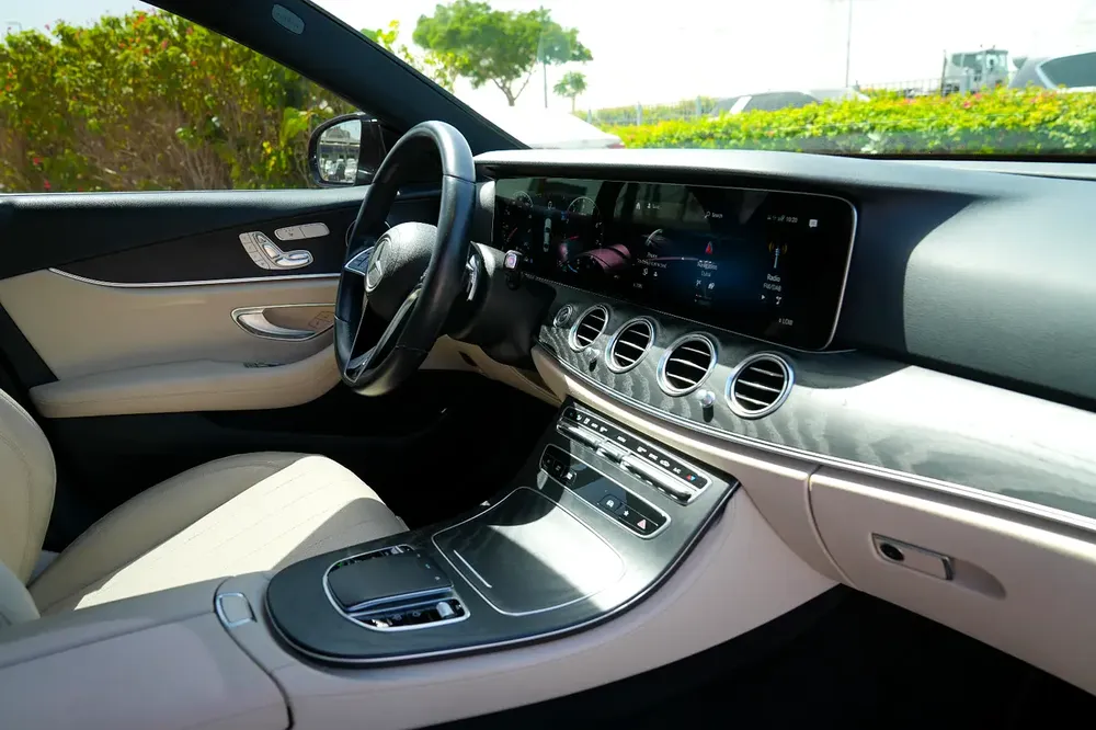 2021 Mercedes-Benz E-Class E 200 GCC Specs - Mint Condition - Image 10