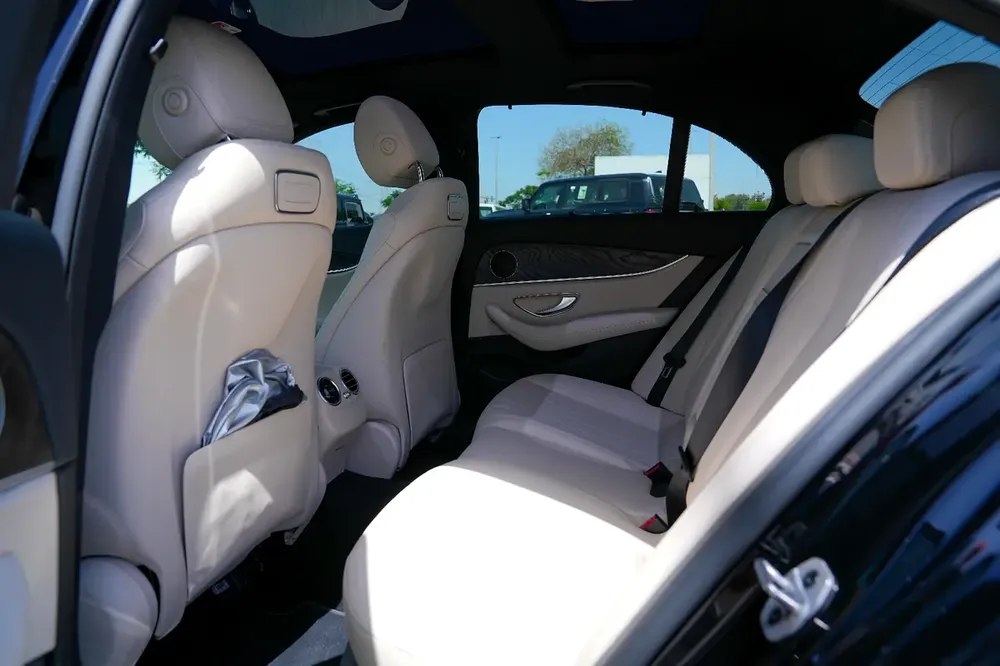 2021 Mercedes-Benz E-Class E 200 GCC Specs - Mint Condition - Image 11