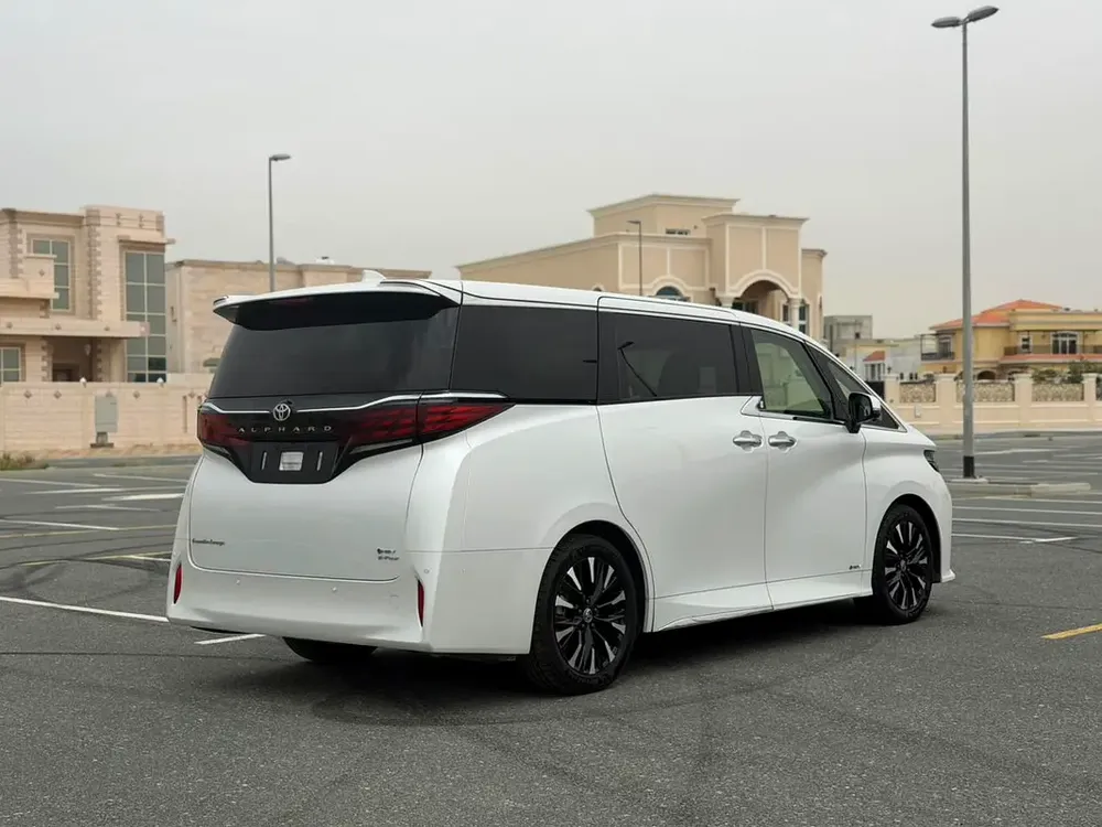 2024 Toyota Alphard EXECUTIVE LOUNGE - Japanese Specs - Brand New - Image 4