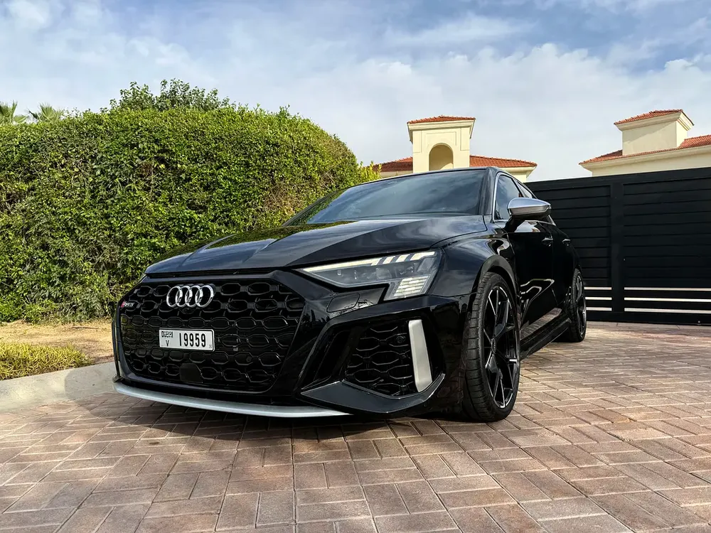 Audi RS3 2023 GCC | Full Audi Service History | Full Original Paint No Accident - Image 4