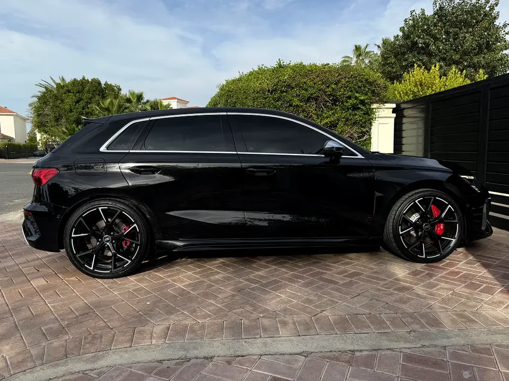 Audi RS3 2023 GCC | Full Audi Service History | Full Original Paint No Accident - Image 6