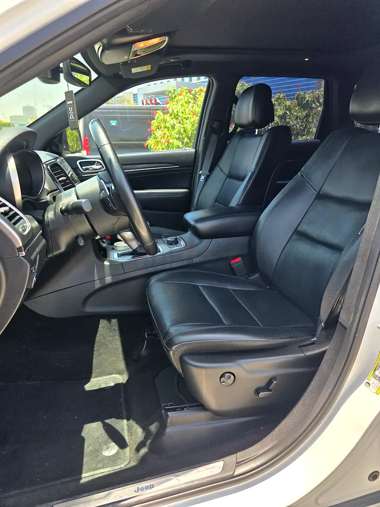 Jeep Grand Cherokee Limited 2019 GCC Specs - Image 11