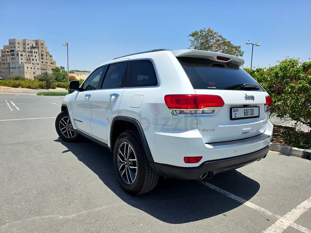 Jeep Grand Cherokee Limited 2019 GCC Specs - Image 4